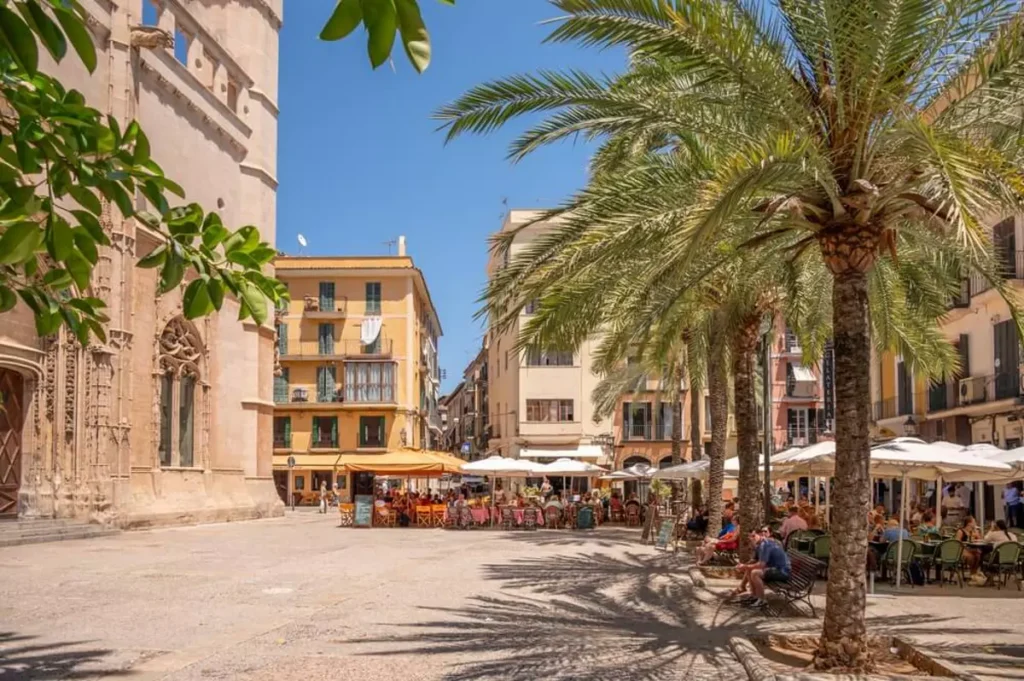 A Weekend in Palma? Here's How To Spend 72 Hours in the City
