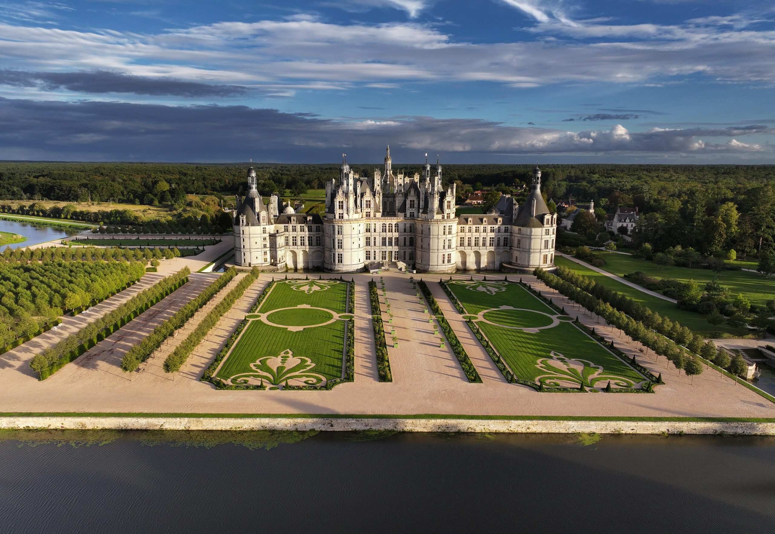 Château of Chambord - Loire Valley Corporate Site