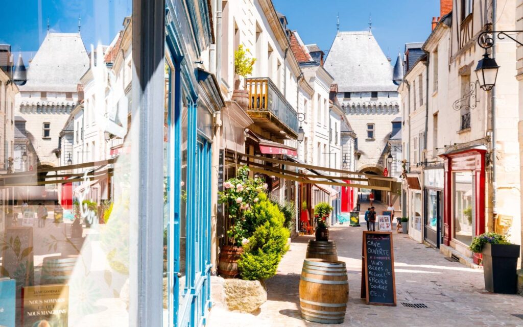 Loches, a city of art and history - the Bohemian Cycling Tour