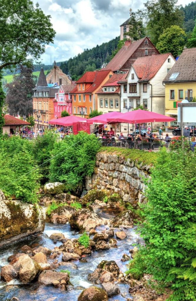 Triberg Im Black - Travel & Tourism Guide Triberg Im Black - Allemagne - Petit Futé