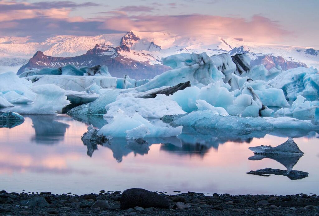 Jokulsarlon Glacier Lagoon Travel Guide | Guide to Iceland