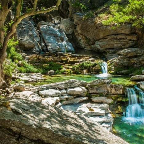 ΟΤΑΝ Η ΝΥΧΤΑ ΠΕΦΤΕΙ ΣΤΑ ΚΑΣΤΡΑ ΤΟΥ ΛΙΓΗΡΑ