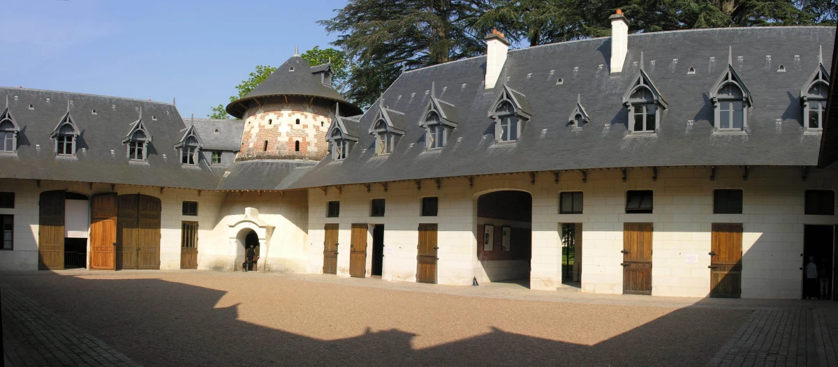 Η αυλή των ιστορικών στάβλων του Domaine de Chaumont-sur-Loire