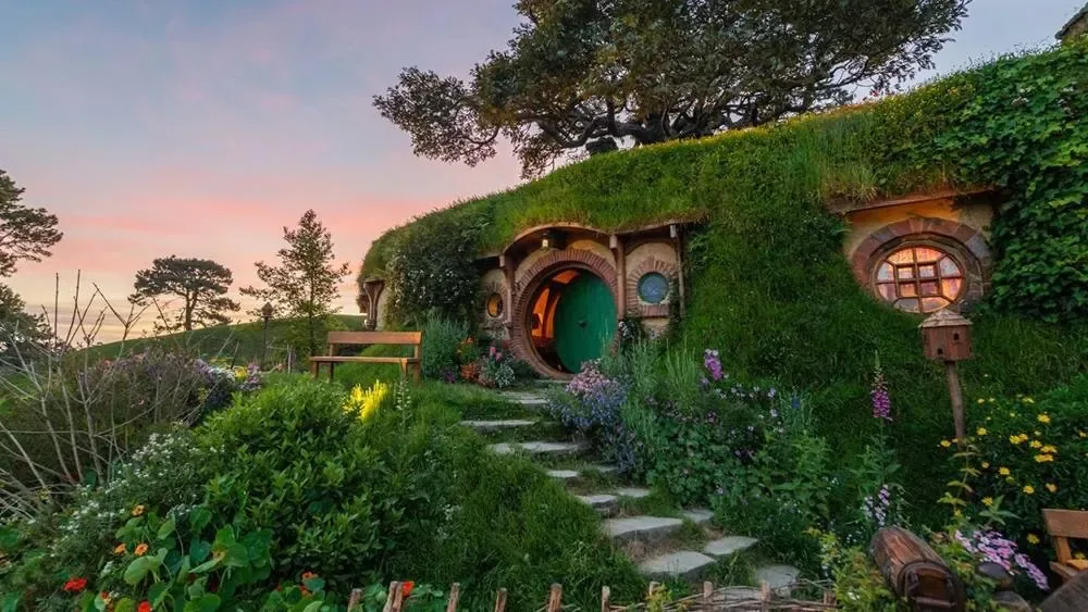 Hobbiton Movie Set · το επισκέψιμο σκηνικό