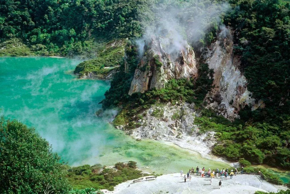 Waimangu Volcanic Valley