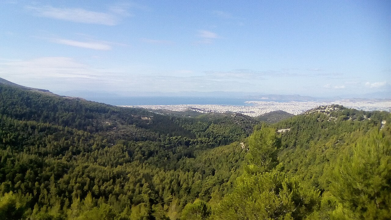 Θέα προς την Αθήνα και τον Σαρωνικό